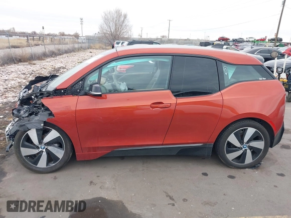 2015 BMW i3 with VIN WBY1Z4C53FV505033, listed as a IAAI auction lot 41464532 with 1 mi miles. Bid and sale history available at carsss.com. Image 14.