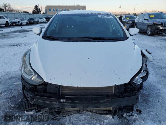 2016 Hyundai Elantra SE with VIN 5NPDH4AE4GH677674, listed as a Copart auction lot 88665955 with 186,075 mi miles and Salvage Title. Bid and sale history available at DreamBid. Image 5.