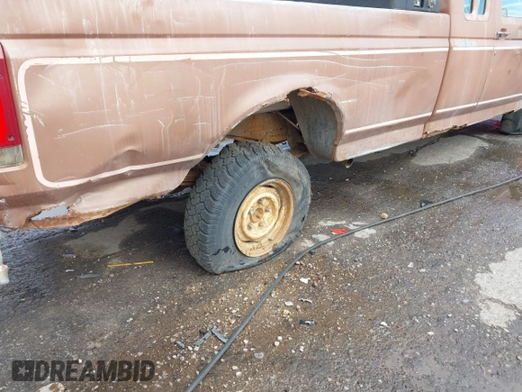 1989 Ford F-150 with VIN 1FTEX14Y1KKA59105, listed as a IAAI auction lot 42649376 with 50,869 mi miles and . Bid and sale history available at DreamBid. Image 6.