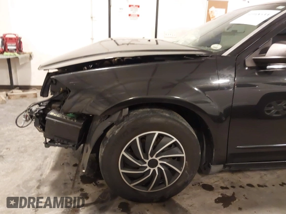 2009 Dodge Avenger SE with VIN 1B3LC46B29N525809, listed as a IAAI auction lot 41918533 with 147,269 mi miles and . Bid and sale history available at carsss.com. Image 19.