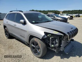 2018 Jeep Cherokee Latitude Tech Connect with VIN 1C4PJLCB7JD543043, listed as a Copart auction lot 56206495 with 79,201 mi miles and Salvage title. Bid and sale history available at DreamBid. Image 4.