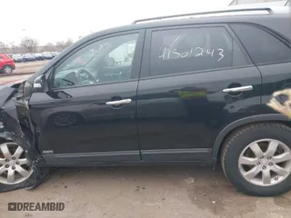 2011 Kia Sorento LX with VIN 5XYKTCA12BG032762, listed as a IAAI auction lot 41501243 with 252,216 mi miles. Bid and sale history available at carsss.com. Image 14.