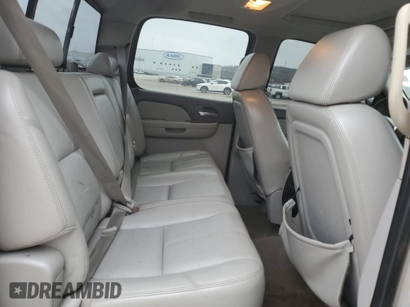 2007 GMC Sierra 1500 SLE1 z VIN 2GTEC13J571514500, wystawiony jako Copart lot #44444455 z przebiegiem 191 090 mil mil oraz Szkoda całkowita • Salvage title. Historia ofert i sprzedaży dostępna na DreamBid. Obrazek 10.