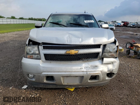 2012 Chevrolet Suburban LT z VIN 1GNSCJE01CR128642, wystawiony jako Copart lot #54210515 z przebiegiem Nie podano mil oraz Szkoda całkowita • Salvage title. Historia ofert i sprzedaży dostępna na DreamBid. Obrazek 5.