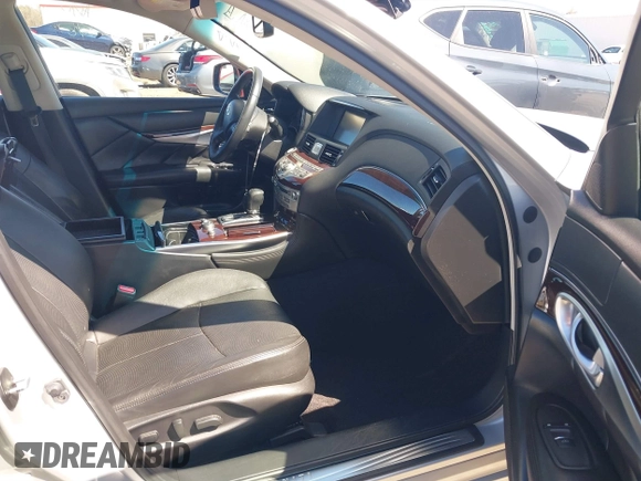 2017 Infiniti Q70 3.7 with VIN JN1BY1AP3HM740250, listed as a IAAI auction lot 41858552 with 173,907 mi miles and . Bid and sale history available at DreamBid. Image 5.
