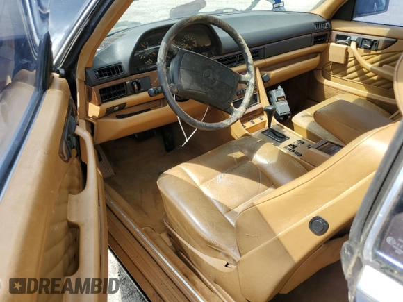1989 Mercedes-Benz 560 with VIN WDBCA45E0KA494541, listed as a Copart auction lot 55360435 with 259,622 mi miles and Clean Title. Bid and sale history available at DreamBid. Image 8.