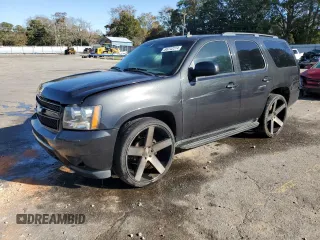 2009 Chevrolet Tahoe LS with VIN 1GNEC13329R216490, listed as a Copart auction lot 86742274 with 240,436 mi miles and Salvage title. Bid and sale history available at DreamBid. Image 1.