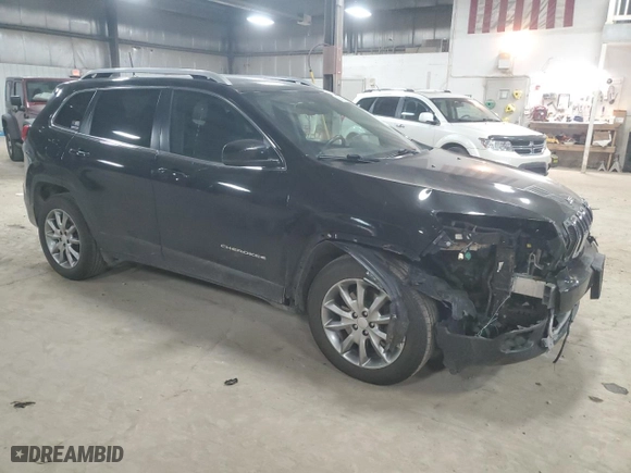 2017 Jeep Cherokee Limited with VIN 1C4PJMDS8HD226340, listed as a Copart auction lot 58625434 with 101,768 mi miles and Salvage Title. Bid and sale history available at carsss.com. Image 4.