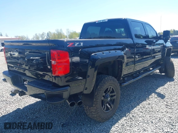 2018 Chevrolet Silverado 1500 LT with VIN 3GCUKREC7JG544365, listed as a IAAI auction lot 42055441 with 57,832 mi miles. Bid and sale history available at carsss.com. Image 4.
