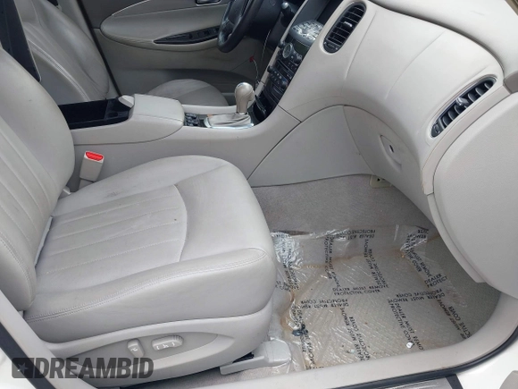 2008 Infiniti EX Journey with VIN JNKAJ09F88M361486, listed as a IAAI auction lot 42368598 with 190,490 mi miles and . Bid and sale history available at DreamBid. Image 5.