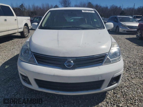 2010 Nissan Versa S z VIN 3N1BC1CP4AL367134, wystawiony jako Copart lot #48212535 z przebiegiem 174 337 mil mil oraz Szkoda całkowita • Salvage title. Historia ofert i sprzedaży dostępna na DreamBid. Obrazek 5.
