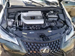 2021 Lexus UX 200 with VIN JTHX3JBH8M2036140, listed as a Copart auction lot 70534384 with 9,872 mi miles and Salvage title. Bid and sale history available at DreamBid. Image 13.