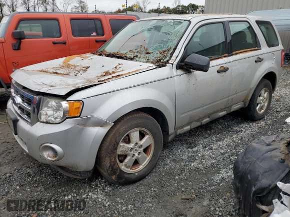 2009 Ford Escape XLS with VIN 1FMCU02779KB55136, listed as a Copart auction lot 81513864 with 108,906 mi miles and Salvage title. Bid and sale history available at DreamBid. Image 1.