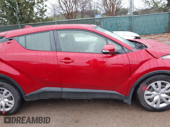 2020 Toyota C-HR LE with VIN JTNKHMBX4L1067648, listed as a IAAI auction lot 41556302 with 64,698 mi miles. Bid and sale history available at carsss.com. Image 12.