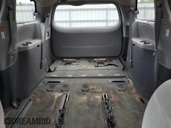 2015 Toyota Sienna LE with VIN 5TDJK3DC5FS120127, listed as a Copart auction lot 60461345 with 152,368 mi miles and Salvage title. Bid and sale history available at DreamBid. Image 10.