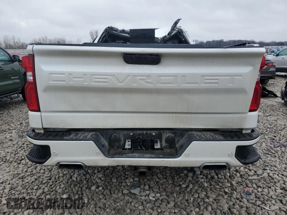 2019 Chevrolet Silverado 1500 High Country with VIN 1GCUYHEL4KZ404588, listed as a Copart auction lot 46918965 with 157,786 mi miles and Clean Title. Bid and sale history available at carsss.com. Image 6.