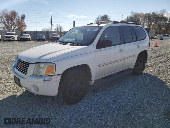 2007 GMC Envoy SLT with VIN 1GKDS13S072226573, listed as a Copart auction lot 81832594 with 204,439 mi miles and Salvage Title. Bid and sale history available at carsss.com. Image 1.
