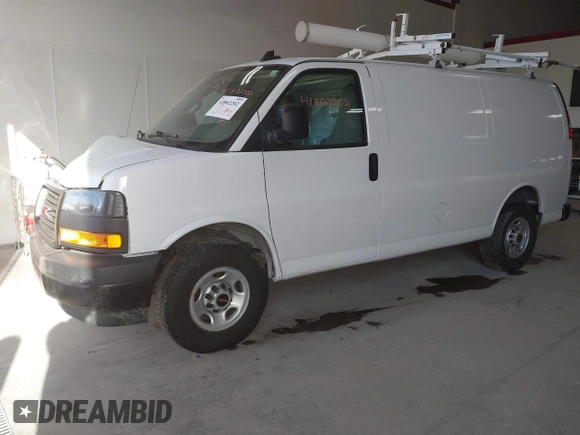 2023 GMC Savana Cargo z VIN 1GTW7AFP2P1120306, wystawiony jako IAAI lot #41802202 z przebiegiem 44 825 mil mil oraz . Historia ofert i sprzedaży dostępna na DreamBid. Obrazek 2.