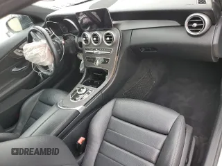 2019 Mercedes-Benz C 300 z VIN WDDWJ8EBXKF837960, wystawiony jako Copart lot #53972945 z przebiegiem 47 660 mil mil oraz Szkoda całkowita • Salvage title. Historia ofert i sprzedaży dostępna na DreamBid. Obrazek 8.