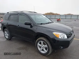 2008 Toyota RAV4 with VIN JTMZD33VX86059196, listed as a IAAI auction lot 41697456 with 267,334 mi miles. Bid and sale history available at carsss.com. Image 1.