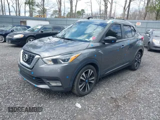 2019 Nissan Kicks SR with VIN 3N1CP5CU9KL503622, listed as a IAAI auction lot 42045362 with 69,000 mi miles. Bid and sale history available at carsss.com. Image 17.