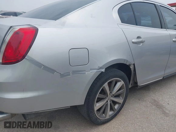 2009 Lincoln MKS с VIN 1LNHM94R99G611617, выставлен на аукционе IAAI как лот 42288299 с пробегом 115 320 миль миль и . История ставок и продаж доступна на DreamBid. Изображение 6.