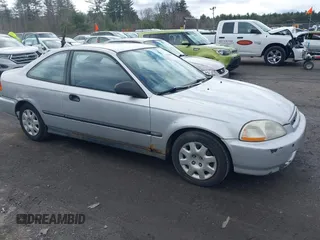 1998 Honda Civic DX with VIN 1HGEJ6225WL097399, listed as a IAAI auction lot 41848640 with 130,082 mi miles. Bid and sale history available at carsss.com. Image 1.