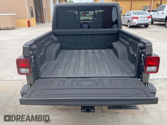 2023 Jeep Gladiator Sport S с VIN 1C6HJTAG6PL560425, выставлен на аукционе Copart как лот 67550135 с пробегом 16 967 миль миль и Чистый • Clean title. История ставок и продаж доступна на DreamBid. Изображение 12.
