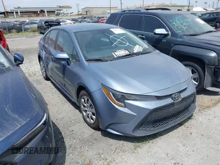 2022 Toyota Corolla LE with VIN 5YFEPMAE9NP305268, listed as a IAAI auction lot 41885120 with 32,304 mi miles. Bid and sale history available at carsss.com. Image 1.