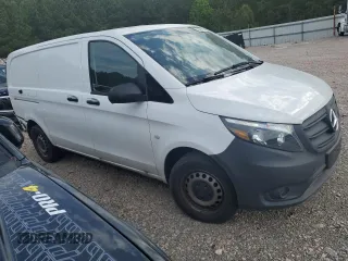 2023 Mercedes-Benz Metris Cargo z VIN W1YV0BEY9P4267409, wystawiony jako Copart lot #51648415 z przebiegiem 10 525 mil mil oraz Szkody całkowita. Historia ofert i sprzedaży dostępna na DreamBid. Obrazek 4.