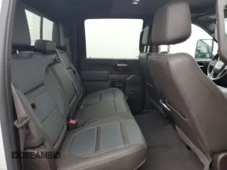 2020 GMC Sierra 3500HD Denali z VIN 1GT49WEY8LF260995, wystawiony jako Copart lot #43820675 z przebiegiem 100 106 mil mil oraz Szkoda całkowita • Salvage title. Historia ofert i sprzedaży dostępna na DreamBid. Obrazek 10.