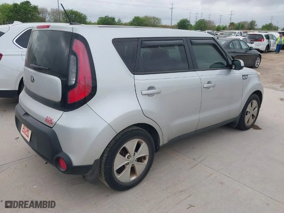 2016 Kia Soul with VIN KNDJN2A20G7837351, listed as a IAAI auction lot 41888346 with NaN miles. Bid and sale history available at carsss.com. Image 4.