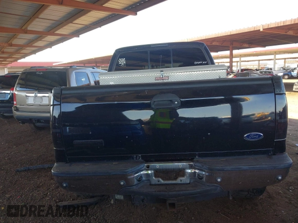2007 Ford F-250 XL z VIN 1FTSW21P27EB17767, wystawiony jako IAAI lot #41861833 z przebiegiem 363 499 mil mil oraz . Historia ofert i sprzedaży dostępna na DreamBid. Obrazek 15.