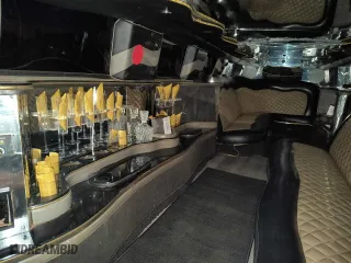 2004 Hummer H2 with VIN 5GRGN23U34H116910, listed as a Copart auction lot 76343914 with 186,685 mi miles and Clean Title. Bid and sale history available at carsss.com. Image 9.
