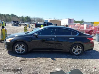 2015 Nissan Altima 2.5 with VIN 1N4AL3AP5FC186981, listed as a IAAI auction lot 41657318 with 120,000 mi miles. Bid and sale history available at carsss.com. Image 14.