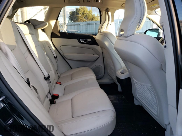 2021 Volvo XC60 Momentum with VIN YV4A22RK4M1685809, listed as a Copart auction lot 77185434 with 47,420 mi miles and Salvage Title. Bid and sale history available at carsss.com. Image 11.