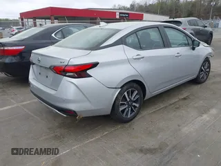 2021 Nissan Versa SV with VIN 3N1CN8EV5ML852762, listed as a IAAI auction lot 41901083 with 84,554 mi miles. Bid and sale history available at carsss.com. Image 4.