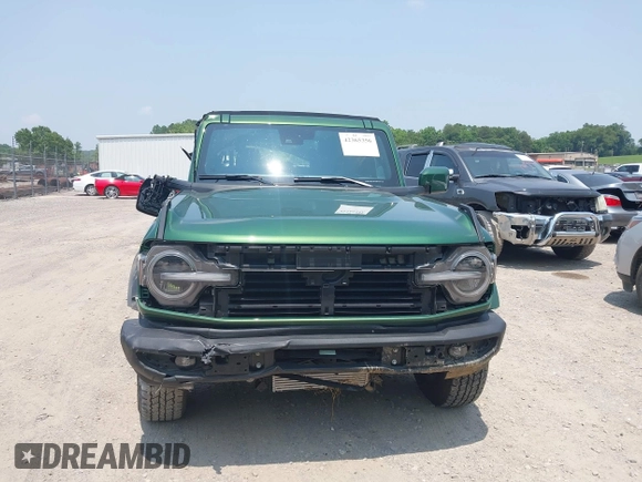 2024 Ford Bronco Outer Banks z VIN 1FMEE8BPXRLA06492, wystawiony jako IAAI lot #42365356 z przebiegiem 17 565 mil mil oraz . Historia ofert i sprzedaży dostępna na DreamBid. Obrazek 12.