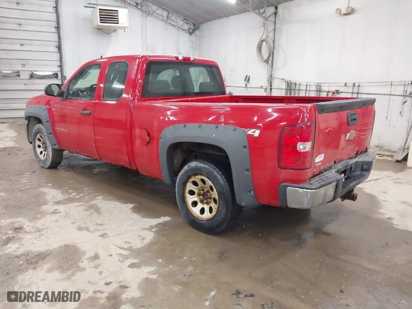 2009 Chevrolet Silverado 1500 Work Truck with VIN 1GCEK19079Z237053, listed as a IAAI auction lot 42036318 with 170,622 mi miles. Bid and sale history available at carsss.com. Image 3.