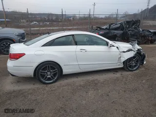 2015 Mercedes-Benz E-Class E 400 with VIN WDDKJ6HB7FF294796, listed as a IAAI auction lot 41800037 with 77,656 mi miles. Bid and sale history available at carsss.com. Image 13.