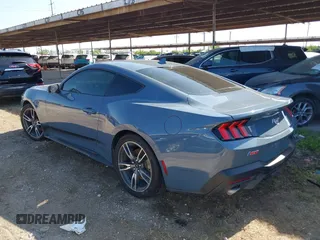 2024 Ford Mustang EcoBoost z VIN 1FA6P8TH3R5109807, wystawiony jako IAAI lot #41916951 z przebiegiem Nie podano mil oraz . Historia ofert i sprzedaży dostępna na DreamBid. Obrazek 3.