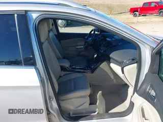 2014 Ford Escape Titanium with VIN 1FMCU0JX7EUC59643, listed as a IAAI auction lot 41082952 with 143,899 mi miles. Bid and sale history available at carsss.com. Image 5.