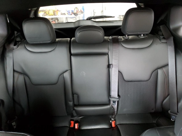 2025 Jeep Compass Trailhawk with VIN 3C4NJDDNXST550943, listed as a Copart auction lot 58935895 with 5,059 mi miles and Salvage title. Bid and sale history available at DreamBid. Image 10.