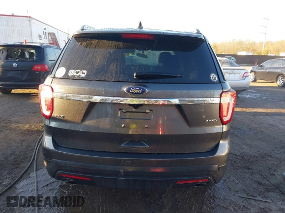 2016 Ford Explorer XLT with VIN 1FM5K8D81GGB38383, listed as a IAAI auction lot 41208566 with 42,752 mi miles and . Bid and sale history available at carsss.com. Image 15.