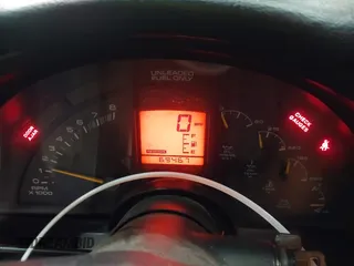 1996 Chevrolet Corvette z VIN 1G1YY2259T5106592, wystawiony jako IAAI lot #42375807 z przebiegiem 69 467 mil mil oraz . Historia ofert i sprzedaży dostępna na DreamBid. Obrazek 7.