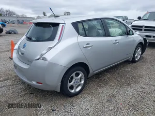 2012 Nissan LEAF SL with VIN JN1AZ0CP4CT026366, listed as a IAAI auction lot 41843842 with 62,509 mi miles. Bid and sale history available at carsss.com. Image 4.