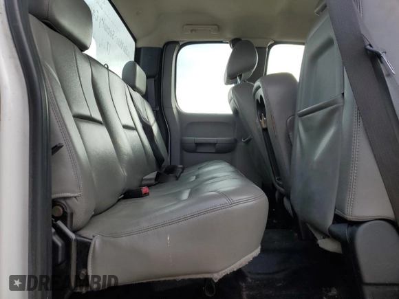 2011 Chevrolet Silverado 1500 Work Truck with VIN 1GCRCPEA7BZ174834, listed as a Copart auction lot 84470824 with 318,571 mi miles and Clean Title. Bid and sale history available at DreamBid. Image 10.