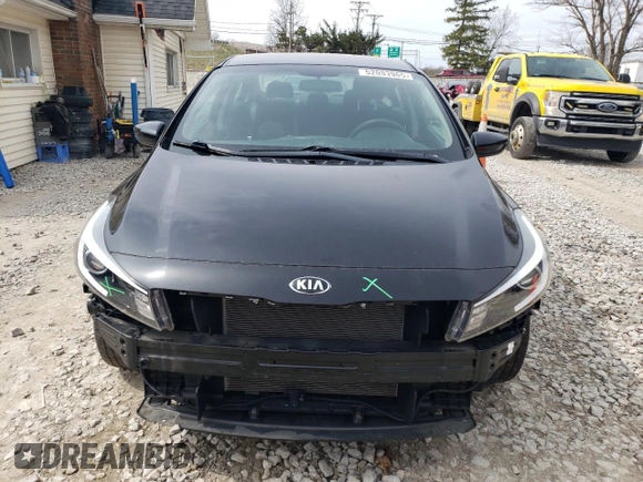 2017 Kia Forte LX with VIN 3KPFK4A79HE131227, listed as a Copart auction lot 52093965 with 21,945 mi miles and Salvage Title. Bid and sale history available at carsss.com. Image 5.
