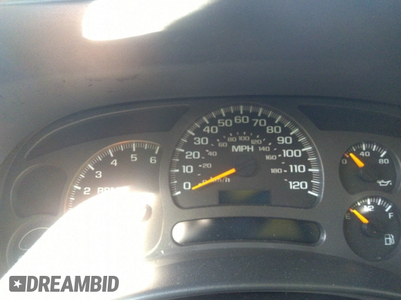 2003 Chevrolet Suburban LT with VIN 3GNEC16Z43G143744, listed as a IAAI auction lot 41446890 with 1 mi miles. Bid and sale history available at carsss.com. Image 7.