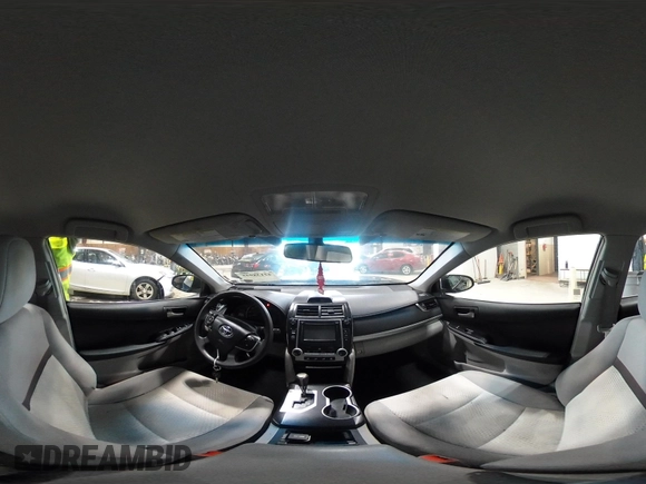 2012 Toyota Camry L z VIN 4T4BF1FK4CR258932, wystawiony jako IAAI lot #42138945 z przebiegiem 102 706 mil mil oraz . Historia ofert i sprzedaży dostępna na DreamBid. Obrazek 19.
